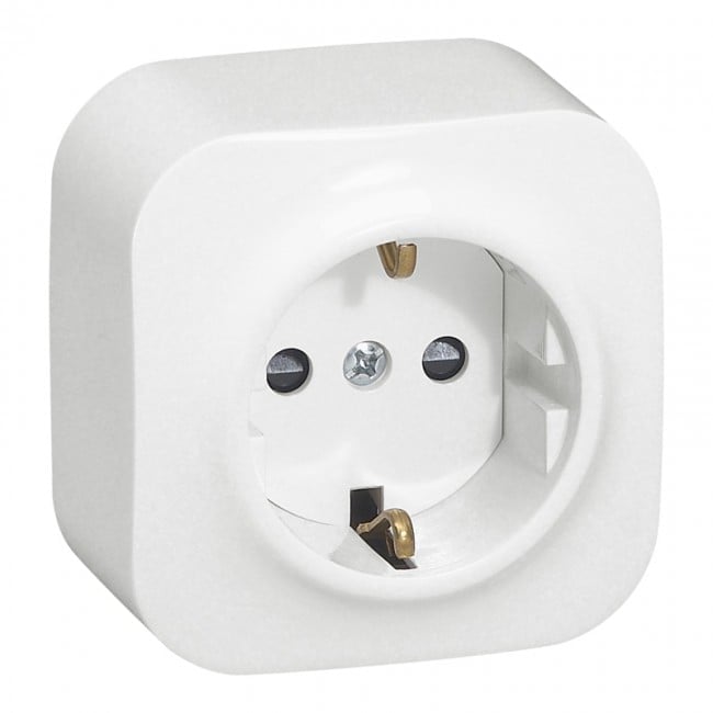 Plug 782411 2P+E schuko 16A white