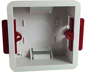 Junction Box NCP-8 Unterputz 73x73x35 Weiß