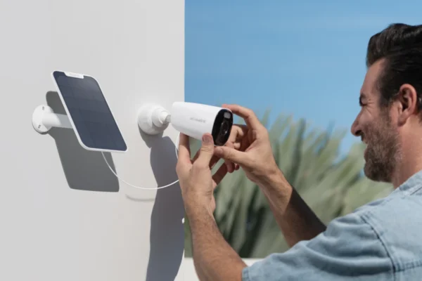 Reolink Argus Eco Ultra | 4K Battery & Solar Wi-Fi Camera