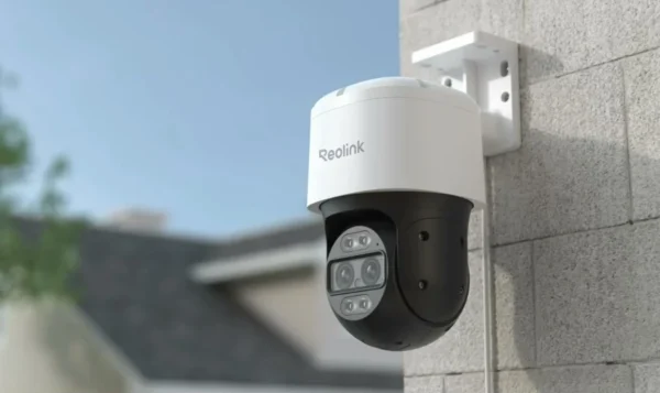 Reolink NVR+TrackMix PoE Bundle — 4K 8MP UHD PoE Security System with Auto-Zoom Tracking