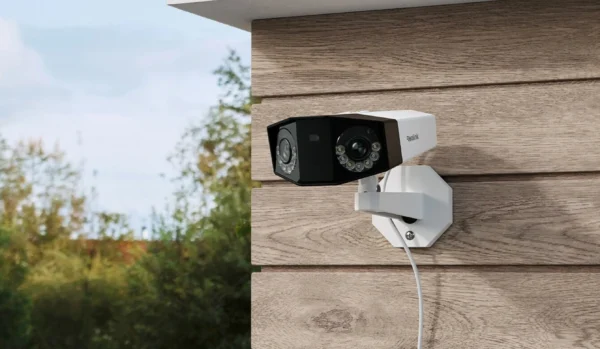 Reolink Duo 2 PoE security camera